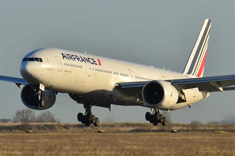 boeing 777 300 air france.